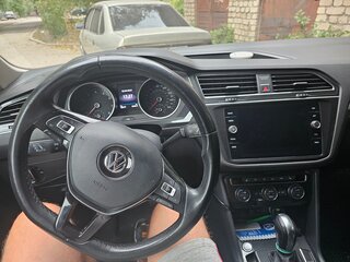 2018 Volkswagen Tiguan Allspace II, белый, 2400000 рублей, вид 5