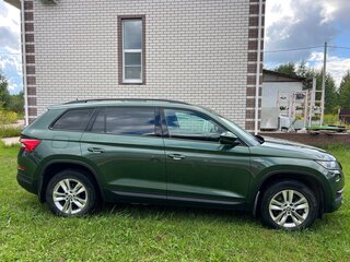 2020 Skoda Kodiaq I, зелёный, 2899000 рублей, вид 2