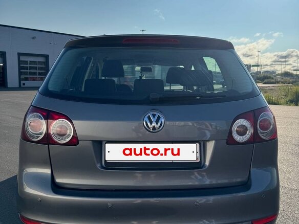 2013 Volkswagen Golf Plus II, серый, 700000 рублей - вид 10