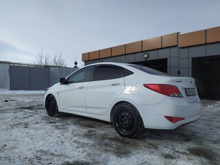 2015 Hyundai Solaris I Рестайлинг, белый, 1350000 рублей, вид 5