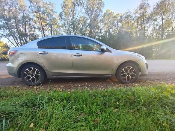 2011 Mazda 3 II (BL) Рестайлинг, серебристый, 650000 рублей - вид 2