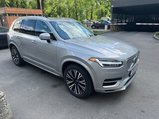 2023 Volvo XC90 Recharge II Рестайлинг 1, серый, 4642110 рублей, вид 3