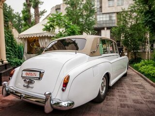 1963 Rolls-Royce Phantom V, белый, 11800000 рублей, вид 4