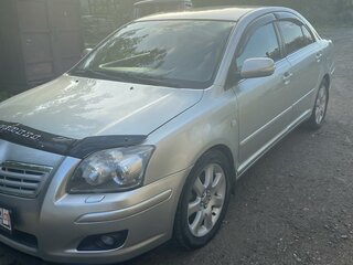2007 Toyota Avensis II Рестайлинг, серебристый, 700000 рублей, вид 1
