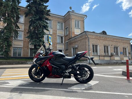 2017 Suzuki GSX-S 1000 F, красный, 880000 рублей, вид 4