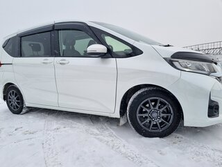 2018 Honda Freed II, белый, 1720000 рублей, вид 4