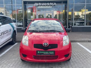 2007 Toyota Yaris II, красный, 240000 рублей, вид 2