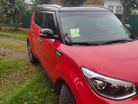2018 Kia Soul II Рестайлинг, красный, 1850000 рублей - вид 2