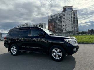 2011 Toyota Land Cruiser 200 Series, чёрный, 3400000 рублей, вид 3