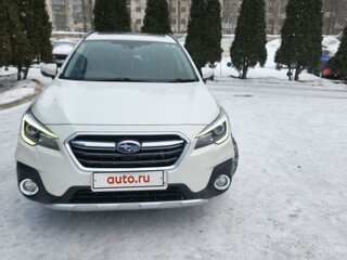 2018 Subaru Outback V Рестайлинг, белый, 2800000 рублей, вид 4