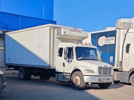 2005 Freightliner Business Class (M2), белый, 2400000 рублей, вид 3