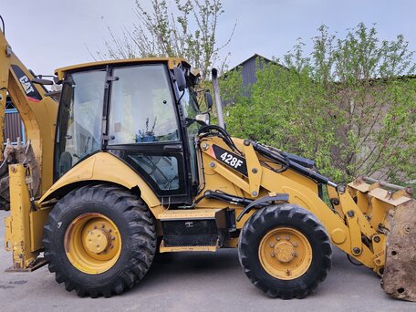 2013 Caterpillar 428, жёлтый, 5700000 рублей, вид 2
