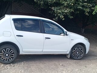 2011 Renault Sandero I, белый, 500000 рублей, вид 3