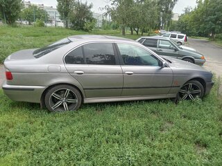 1998 BMW 5 серии 520i IV (E39), серебристый, 710000 рублей, вид 5