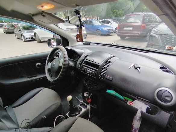 2010 Nissan Note I Рестайлинг, коричневый, 650000 рублей - вид 8