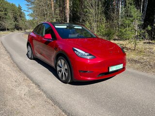2021 Tesla Model Y Long Range I, красный, 3200000 рублей, вид 4