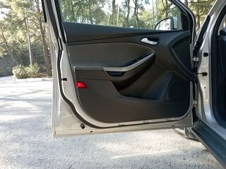 2012 Ford Focus III, серебристый, 990000 рублей, вид 3