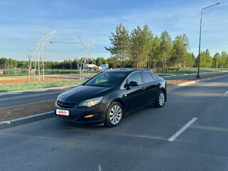 2013 Opel Astra J Рестайлинг, чёрный, 840000 рублей, вид 1