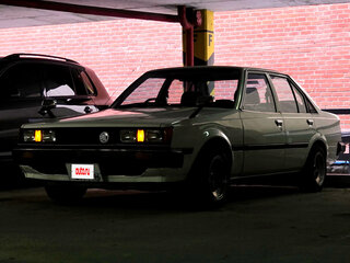 1984 Toyota Carina III (A60), белый, 485000 рублей, вид 1