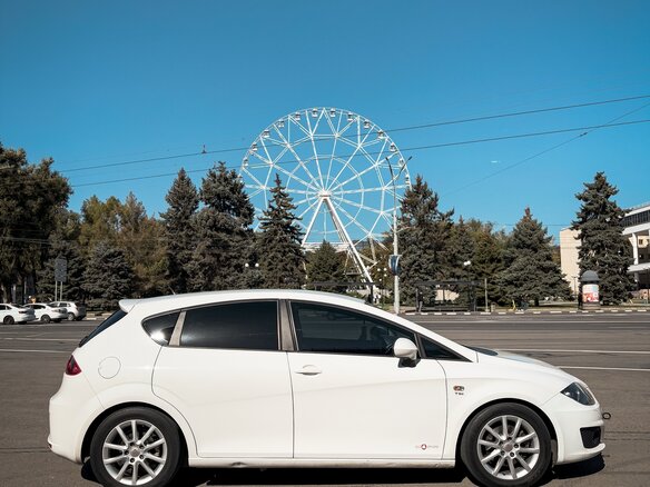 2012 SEAT Leon II Рестайлинг, белый, 1300000 рублей - вид 4