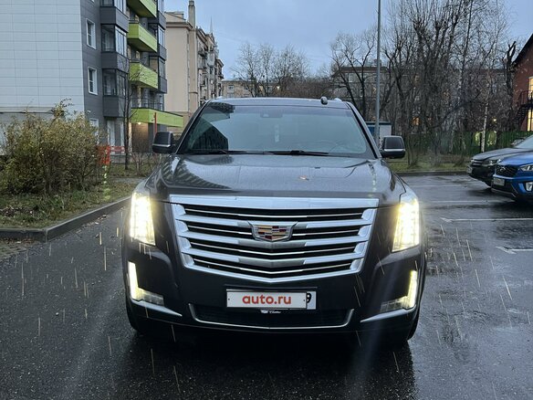 2015 Cadillac Escalade IV, серый, 4050000 рублей - вид 1