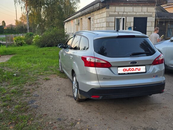 2014 Ford Focus III, серебристый, 800000 рублей - вид 4