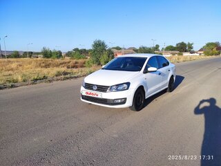 2015 Volkswagen Polo V Рестайлинг, белый, 625000 рублей, вид 1