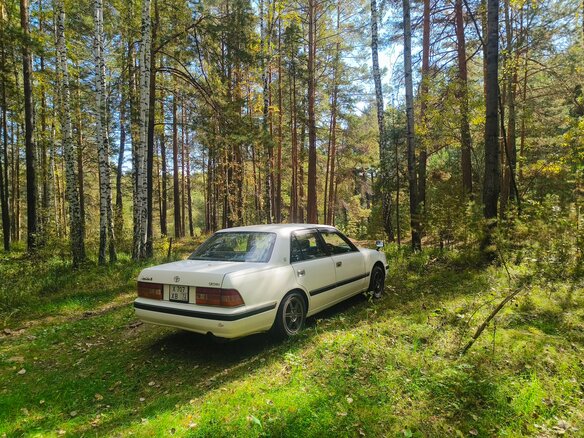 1996 Toyota Crown X (S150), белый, 780000 рублей - вид 6