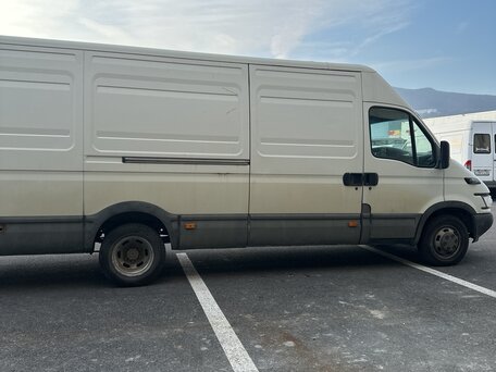 2005 Iveco Daily, белый, 1300000 рублей, вид 4