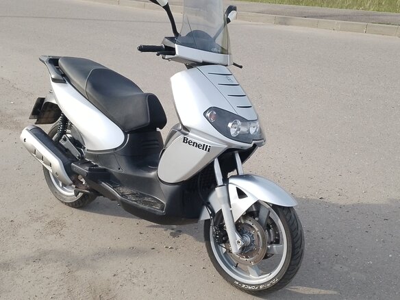 2012 Benelli Caffe Nero 250, серебристый, 135000 рублей