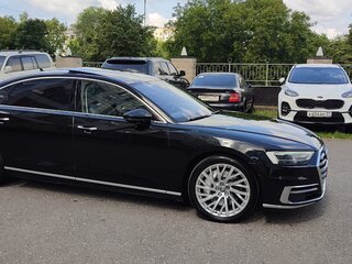 2019 Audi A8 Long 55 TFSI IV (D5), чёрный, 3700000 рублей, вид 3