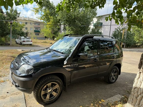 2018 Chevrolet Niva I Рестайлинг, чёрный, 780000 рублей - вид 10
