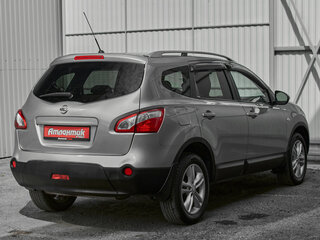 2011 Nissan Qashqai+2 I Рестайлинг, серебристый, 995000 рублей, вид 4