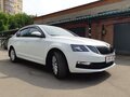 2018 Skoda Octavia III (A7) Рестайлинг, белый - вид 4