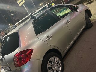 2007 Toyota Auris I, серебристый, 650000 рублей, вид 4