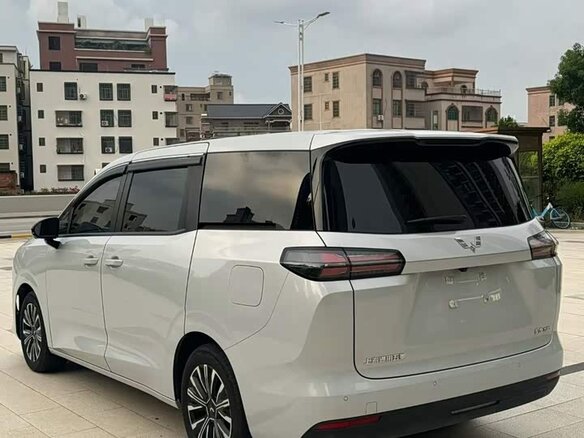 2025 Wuling Starlight 730, серый, 1940000 рублей - вид 3