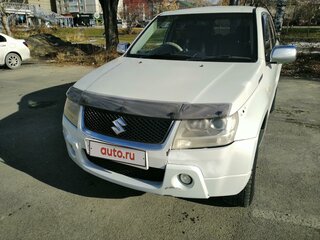 2005 Suzuki Escudo III, белый, 700000 рублей, вид 1