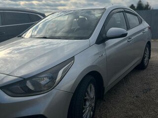 2019 Hyundai Solaris II, серебристый, 1350000 рублей, вид 1