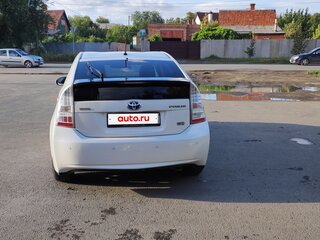 2010 Toyota Prius III (XW30), белый, 1200000 рублей, вид 4