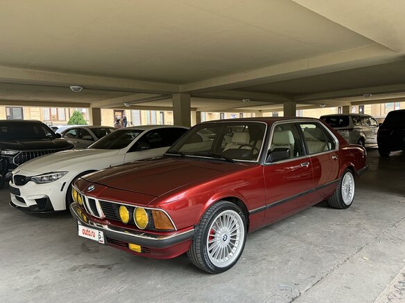1986 BMW 7 серии 735i I (E23) Рестайлинг, красный, 3000000 рублей