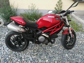 2011 Ducati Monster 796, красный, 550000 рублей, вид 4