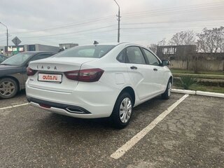 2023 Lada (ВАЗ) Vesta I Рестайлинг (NG), белый, 1800000 рублей, вид 3