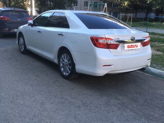 2014 Toyota Camry VII (XV50), белый, 2370000 рублей, вид 3