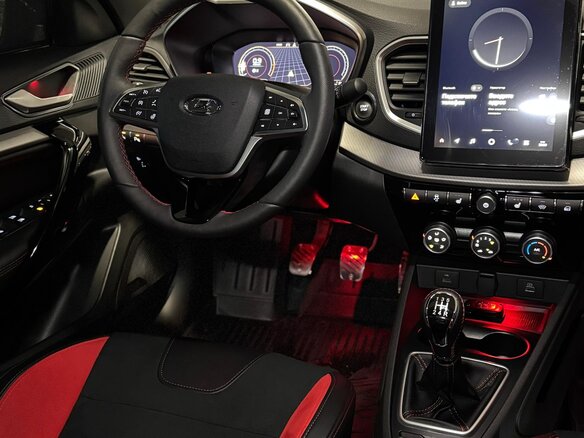 2025 Lada (ВАЗ) Vesta Sportline I Рестайлинг (NG), чёрный, 2000000 рублей - вид 8