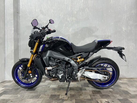 2021 Yamaha MT-09 (FZ-09), чёрный, 1057000 рублей - вид 1