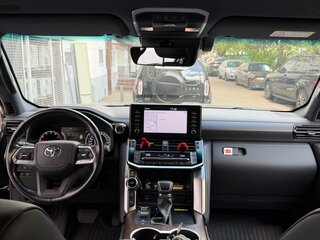 2022 Toyota Land Cruiser 300 Series, чёрный, 10000000 рублей, вид 5