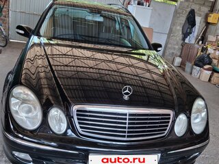 2004 Mercedes-Benz E-Класс 320 III (W211, S211), чёрный, 1350000 рублей, вид 2