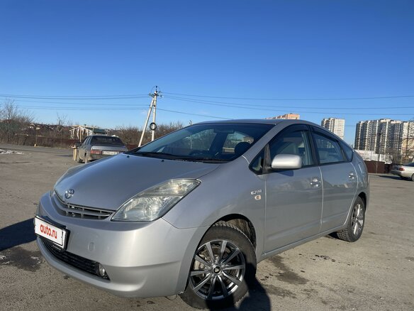 2009 Toyota Prius II Рестайлинг (XW20), серый, 1200000 рублей - вид 2