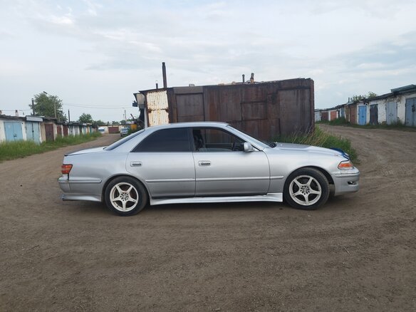 1996 Toyota Mark II VIII (X100), серый, 500000 рублей - вид 2