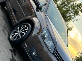 2013 Volkswagen Touran I Рестайлинг 2, коричневый, 1090000 рублей, вид 3
